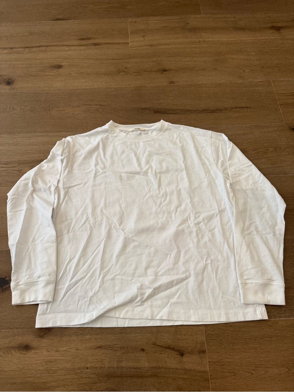 Women's Long-Sleeve Crewneck Tee - White